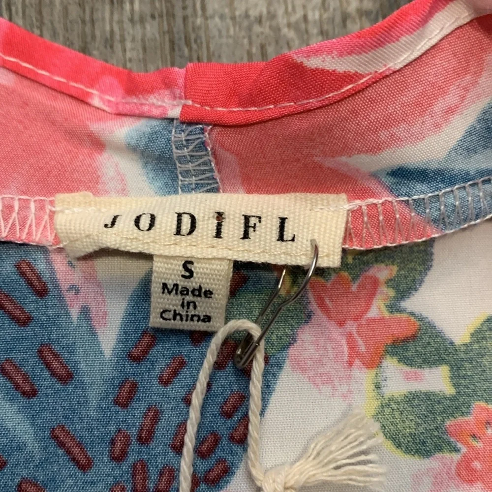 JODIFL Vibrant Pink Floral V-Neck Short Sleeve Oversized Flowy Top - SMALL - NWT - Picture 2 of 10